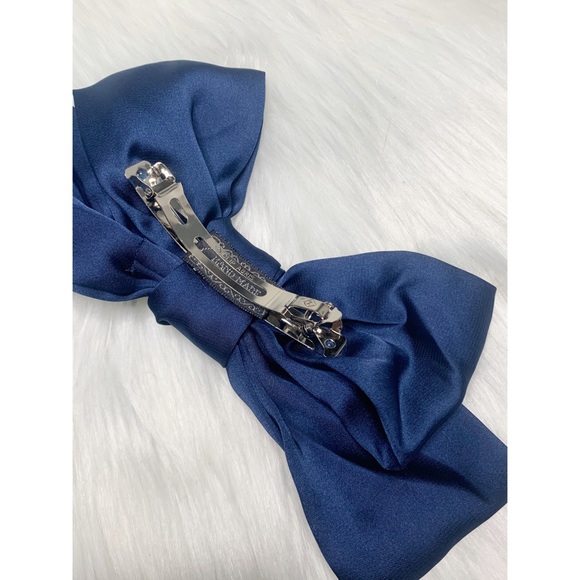❗️LAST❗️Blue Satin Oversized Bow Clip - Picture 3 of 4